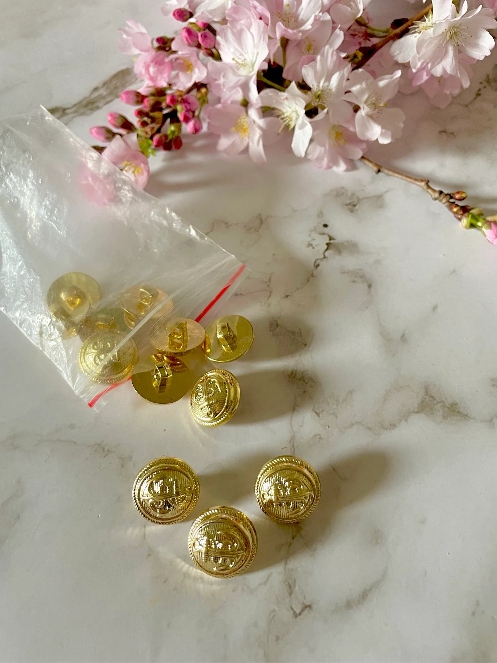 Golden plated buttons – photo 2